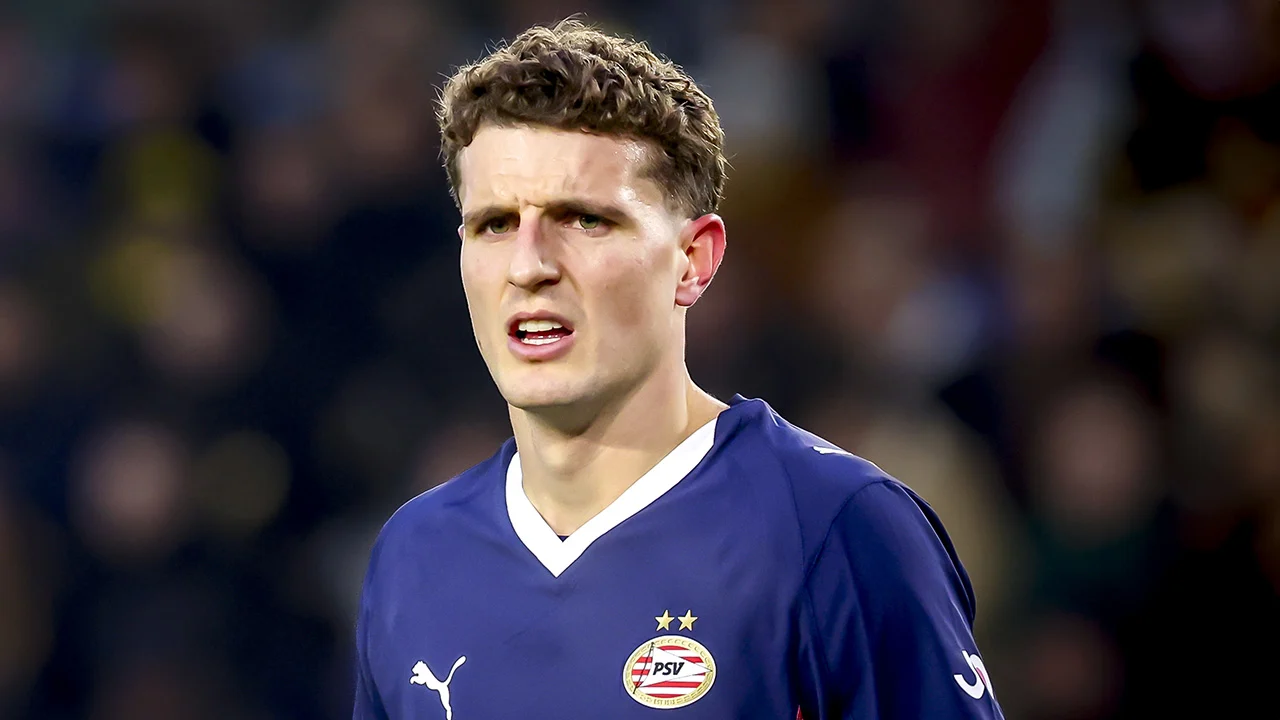 PSV boekt zwaarbevochten overwinning op bezoek bij NAC Breda