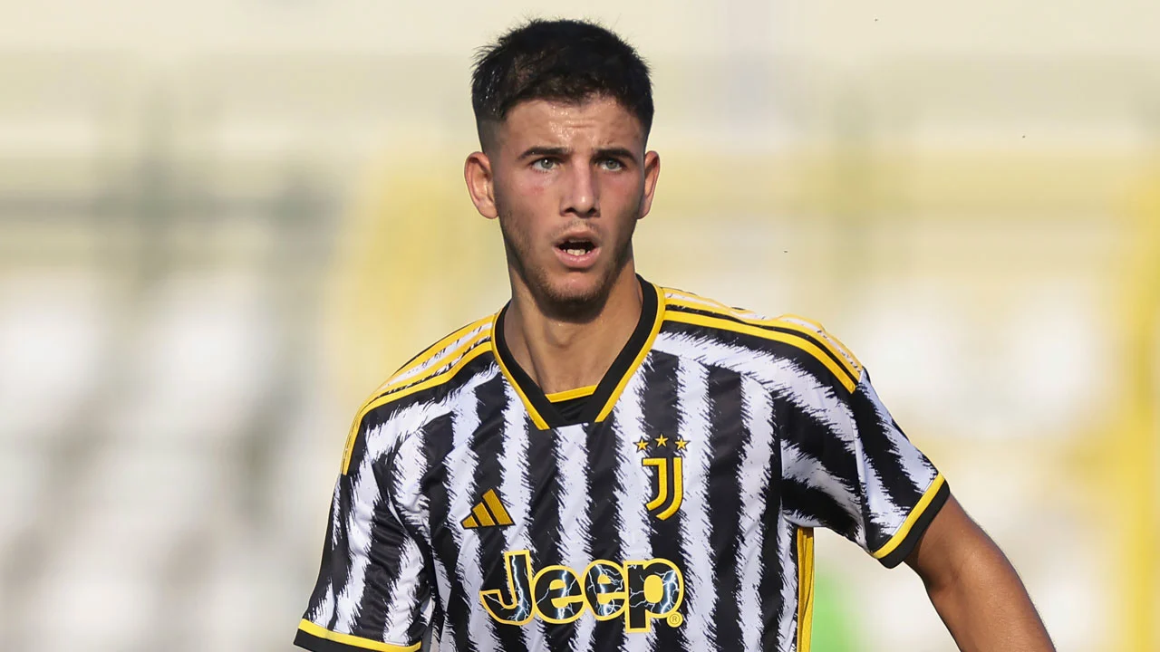 Officieel: Feyenoord versterkt zich met Juventus-verdediger González 