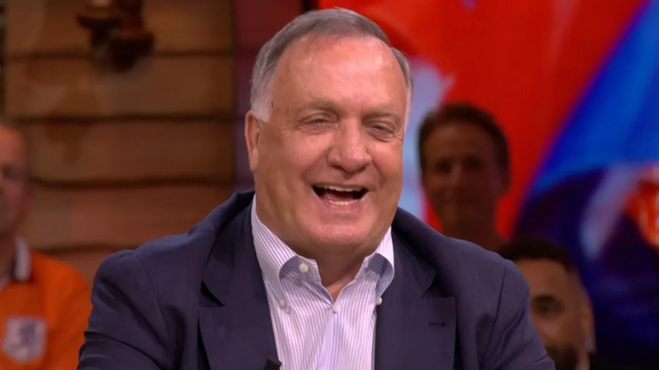 Dick Advocaat dinsdagavond aan tafel bij Vandaag Inside Oranje