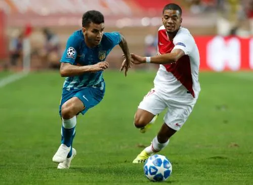 Atlético buigt tegen Monaco achterstand om (2)