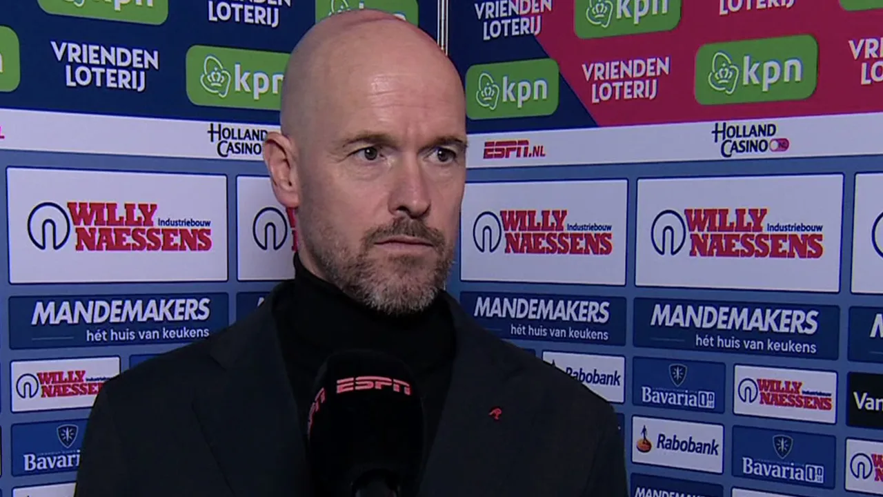 Hans Kraay jr. confronteert Erik ten Hag met Manchester United-geruchten