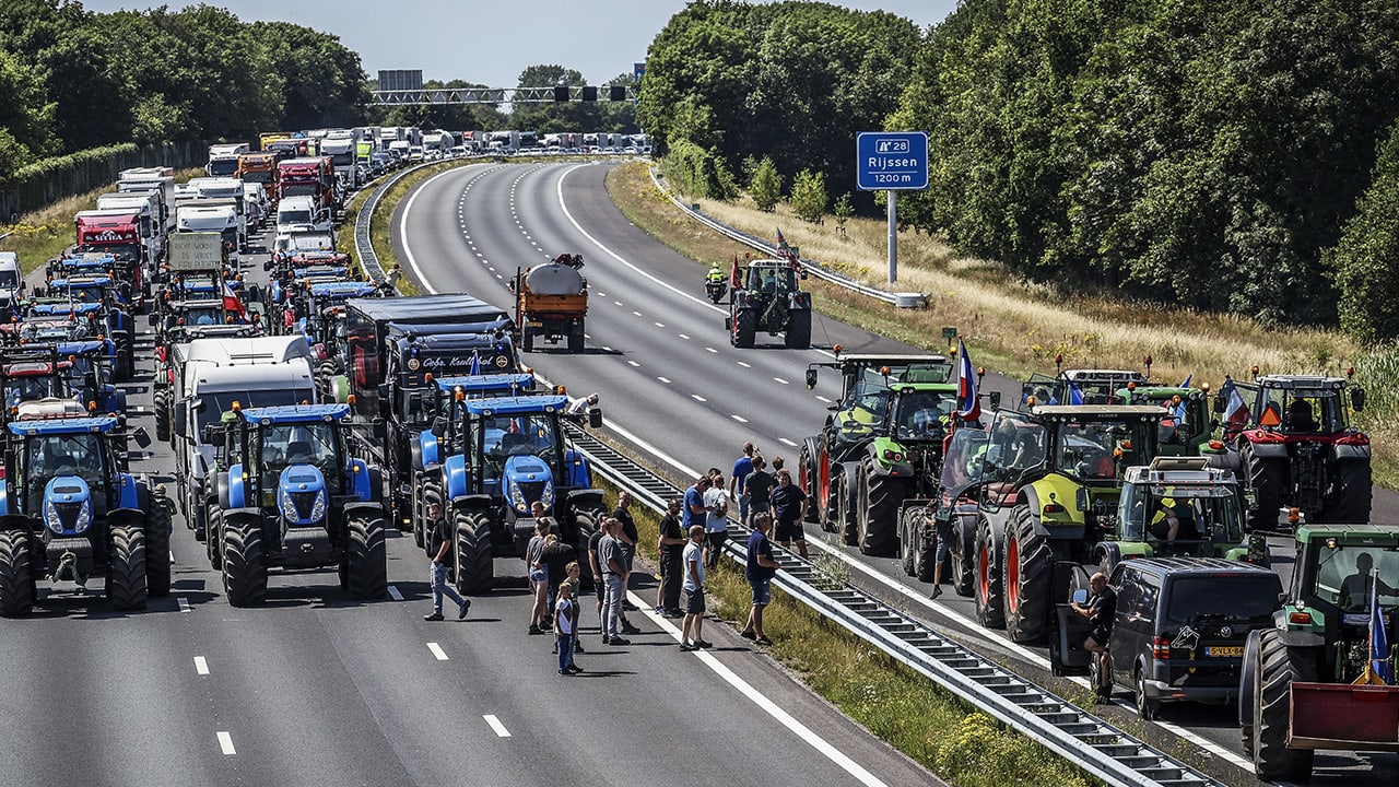 Agractie roept op tot nieuwe blokkades op drukke plekken: 'We moeten volhouden met onze acties'
