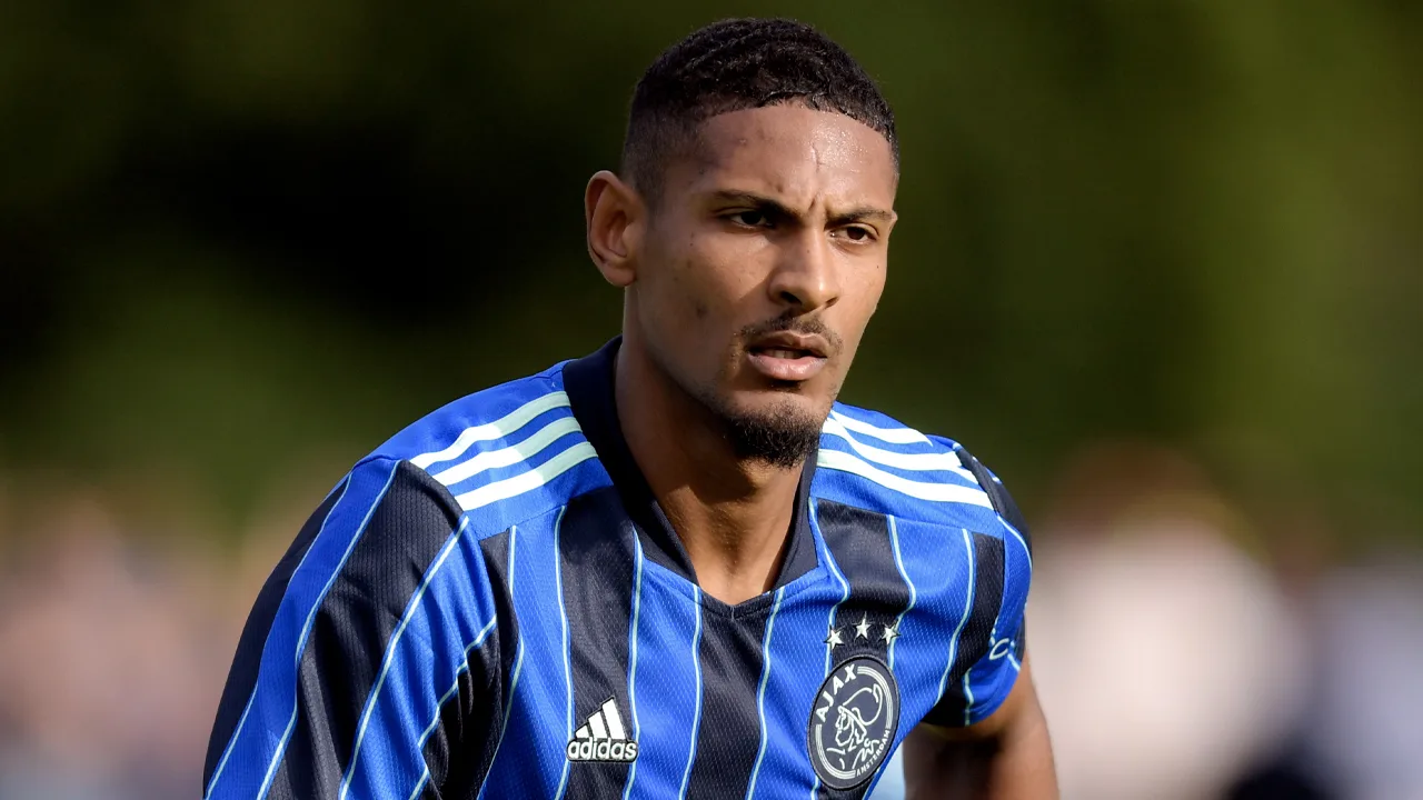 Ajax speelt in oefenduel gelijk tegen amateurs van Quick'20