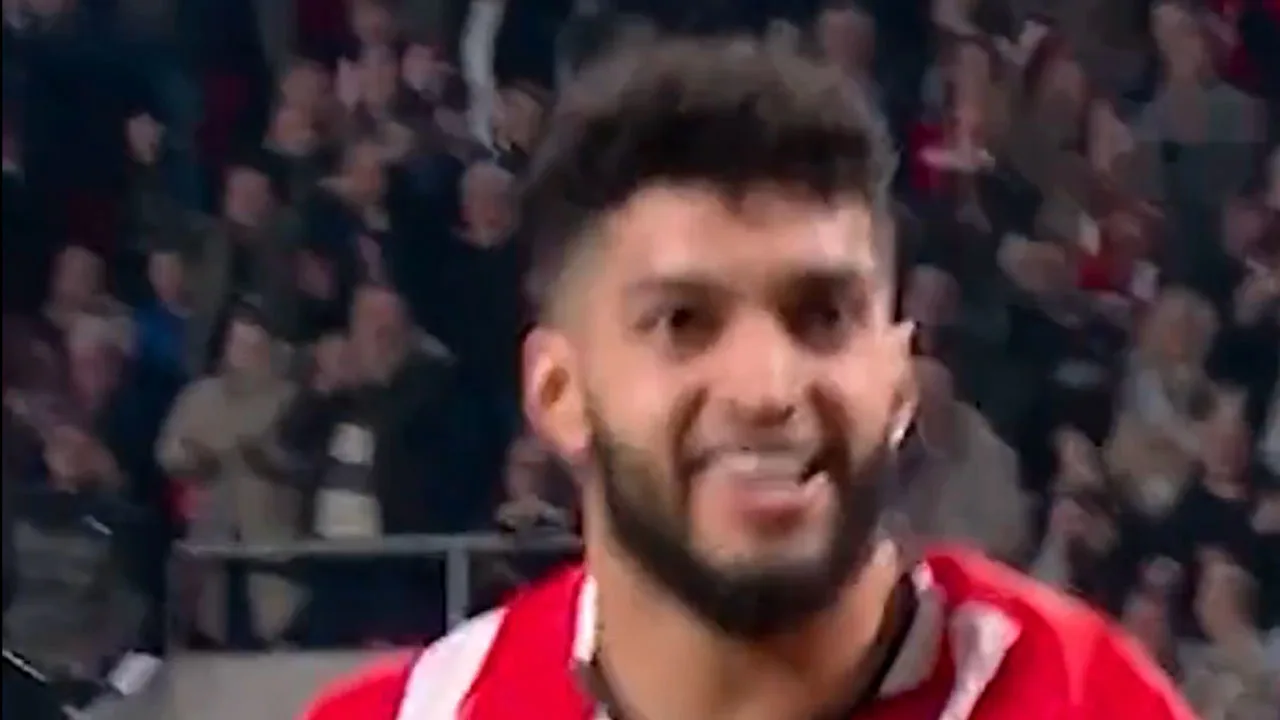 Videogoal: Ismael Saibari zet PSV op voorsprong tegen Heerenveen