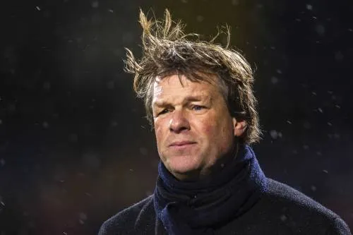 Fenerbahçe met Koeman gelijk tegen Galatasaray