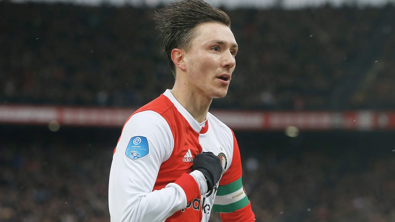 Berghuis leidt Feyenoord met 3-1 langs PSV