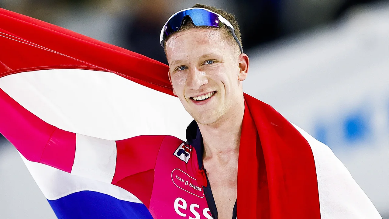 Beau Snellink schaatst voor het eerst naar Nederlandse allroundtitel