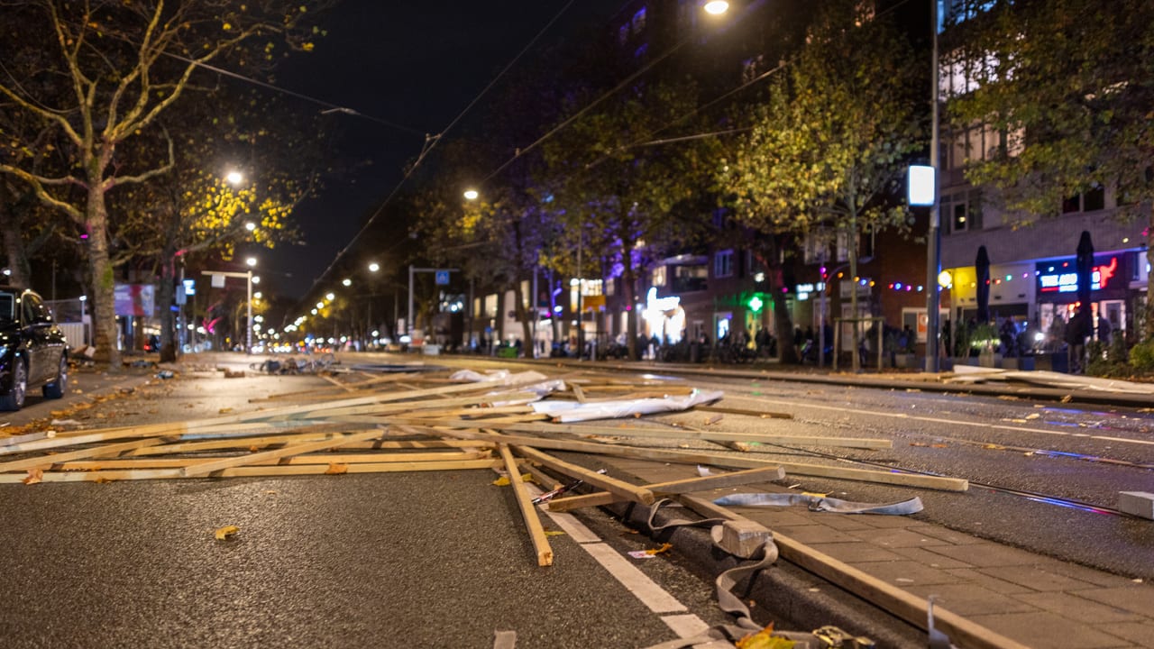 Politie: signalen voor nieuwe rellen Amsterdam-Nieuw-West