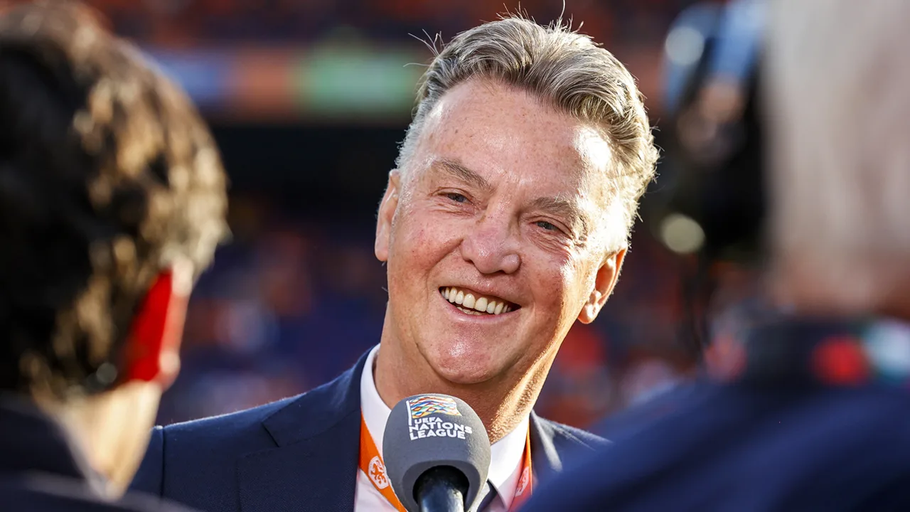‘Van Gaal draagt bij belangrijke wedstrijden altijd oranje geluksonderbroek’ 