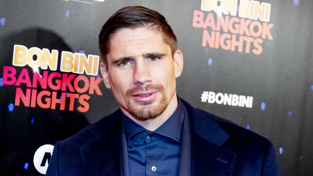 Kickbokser Rico Verhoeven verdedigt in december zijn wereldtitel