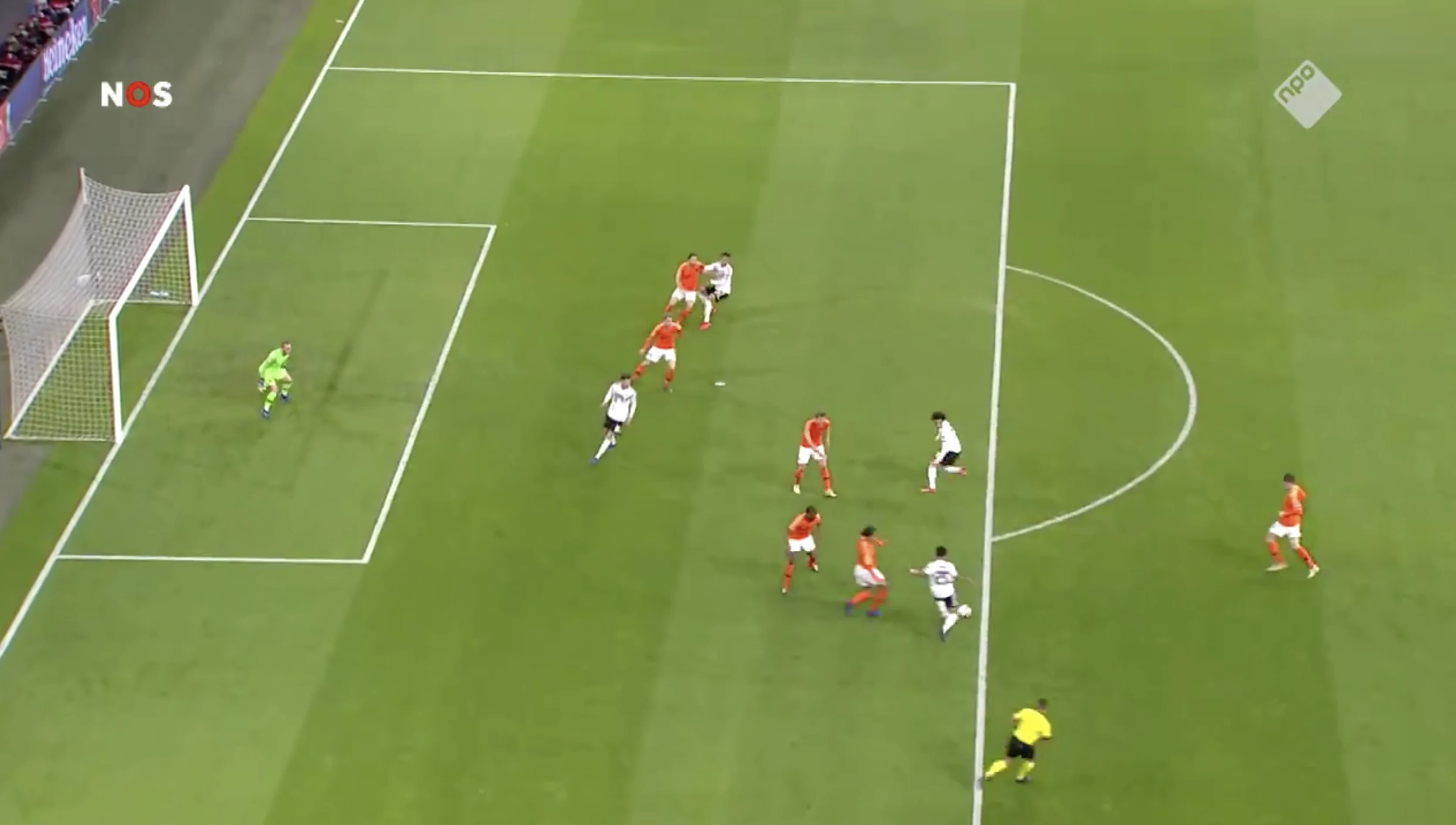 Gnabry schiet in de kruising: 0-2 Duitsland 