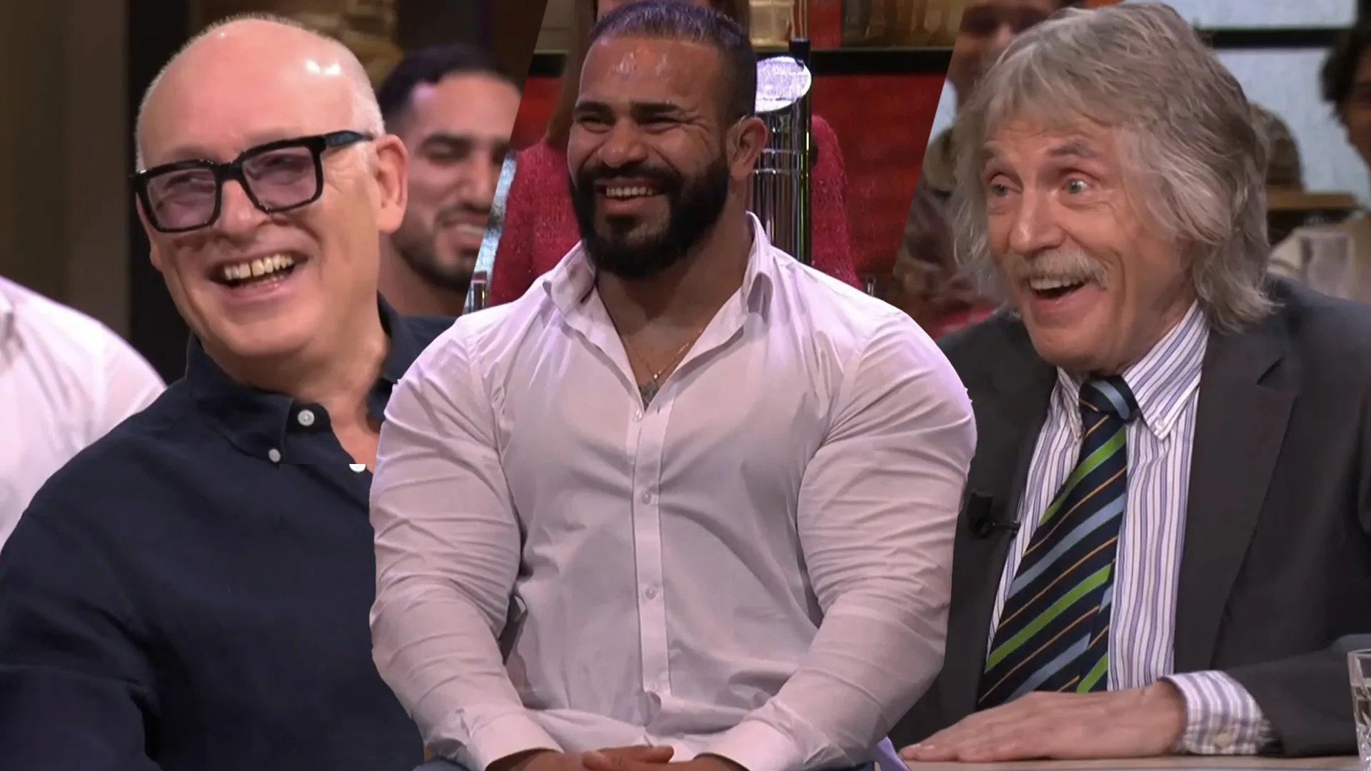 Vandaag Inside-trio spot enorm brede man in publiek: 'Geen grappen, René!'