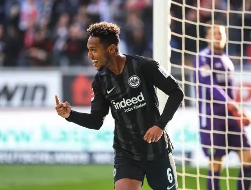 De Guzman trefzeker bij winnend Frankfurt