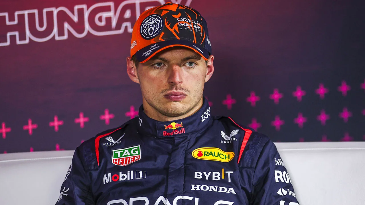 Geïrriteerde Max Verstappen vijfde tijdens Grand Prix van Hongarije