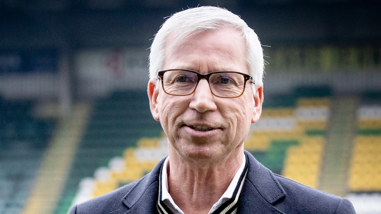 ADO Den Haag verslaat rivaal RKC bij debuut coach Pardew