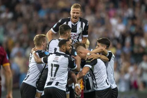 Heracles trefzeker tegen ADO Den Haag