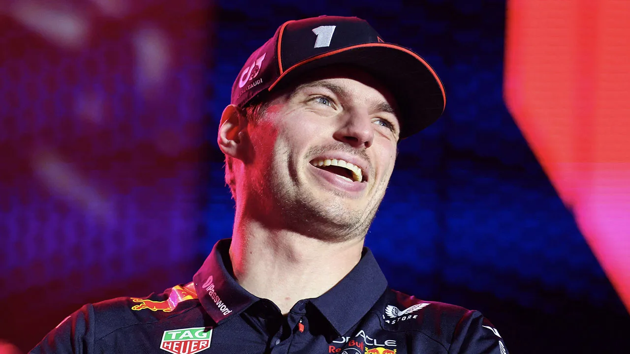 Max Verstappen vergroot kans op vijfde wereldtitel met meesterlijke zege in Qatar