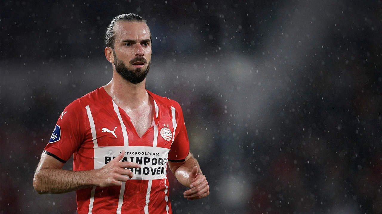 PSV begint met Pröpper tegen Midtjylland