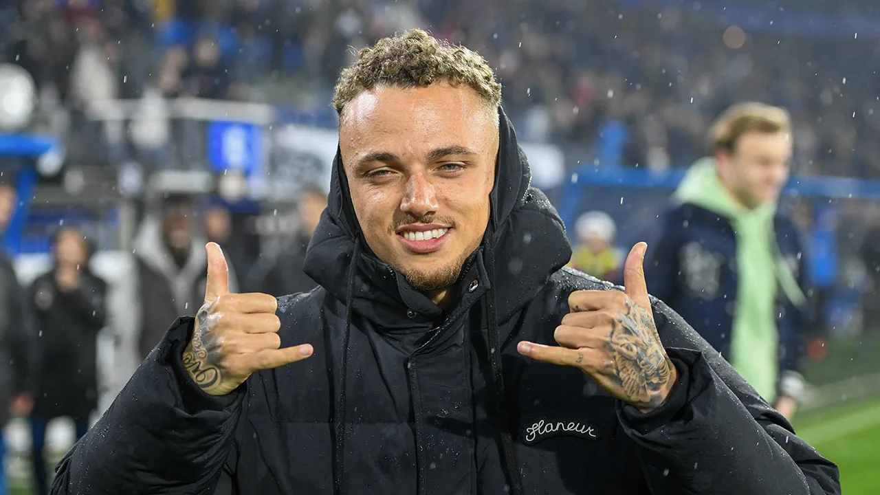 Noa Lang neemt alvast voorschot op volgende landstitel van PSV