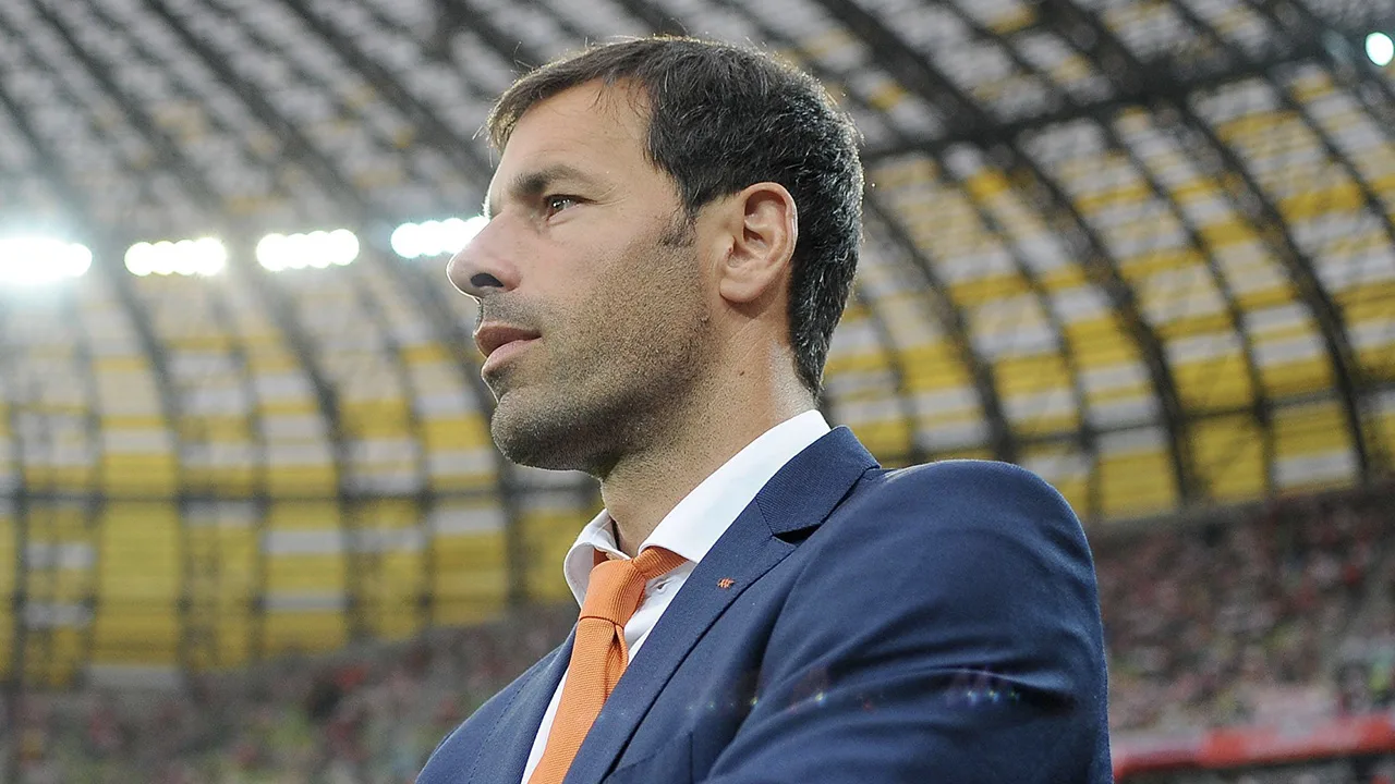 Van Nistelrooij bedankte voor tijdelijke functie bij Oranje