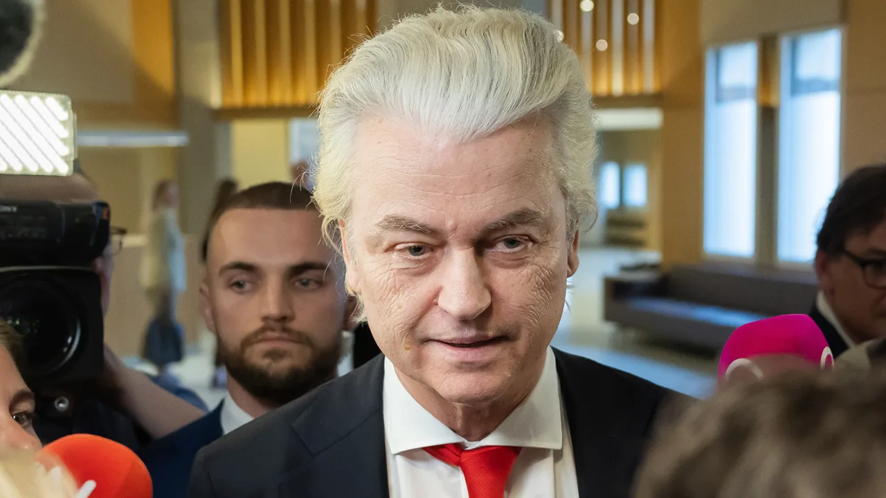 Geert Wilders bevestigt dat hij een ooglidcorrectie heeft ondergaan