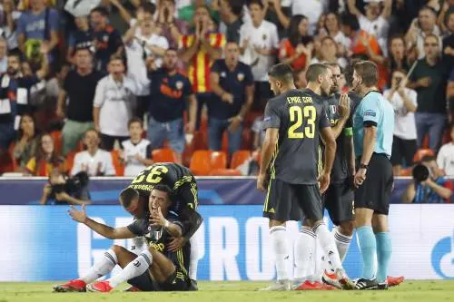 Rood voor Ronaldo bij CL-debuut voor Juventus