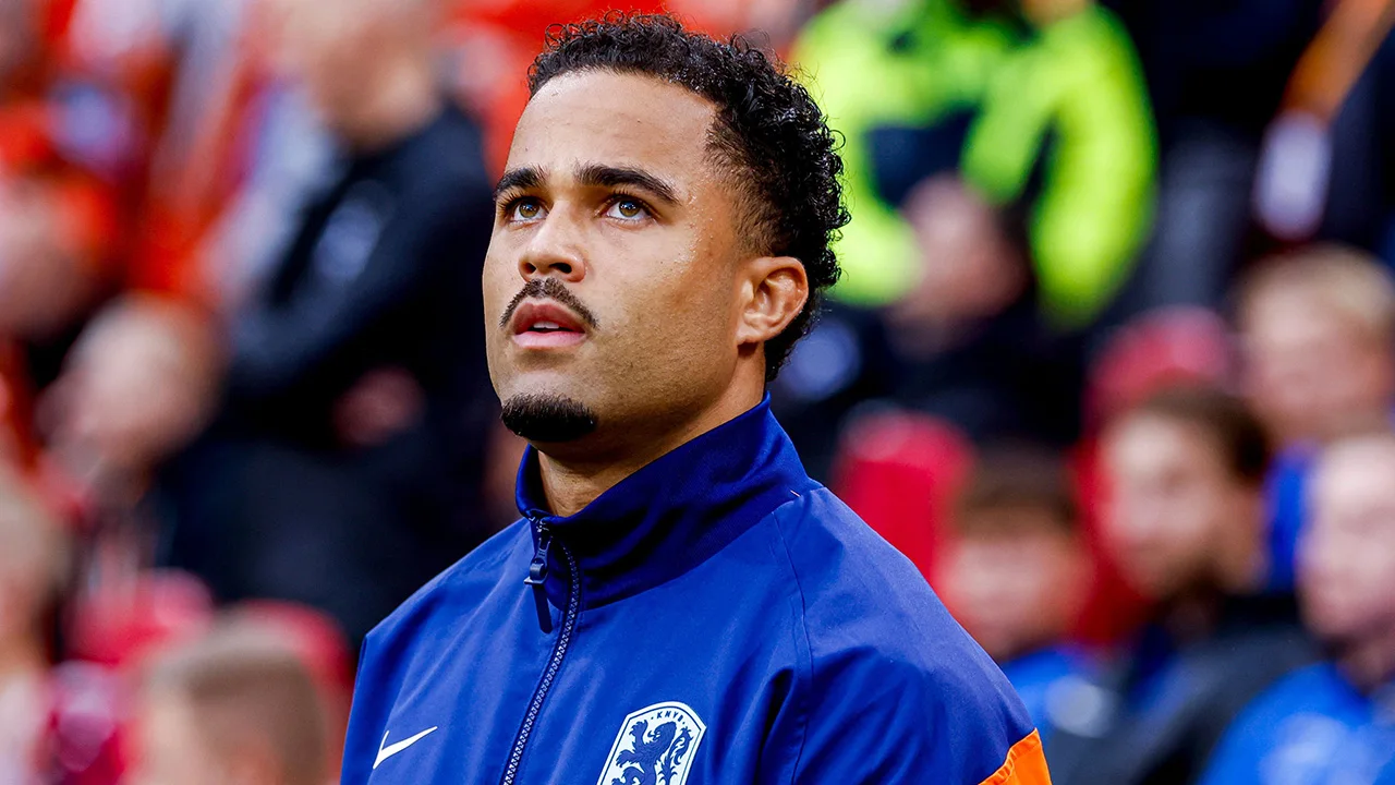 Justin Kluivert staat open voor terugkeer naar Ajax: 'Een droom die ik nog heb'
