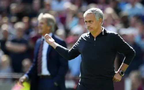 Opnieuw domper voor Mourinho met ManUnited