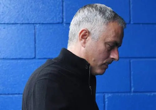 Mourinho door het lint na gelijkspel United