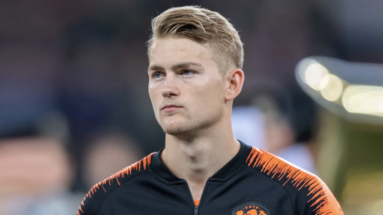 'De Ligt kan net als Sergio Ramos nummer één verdediger worden'