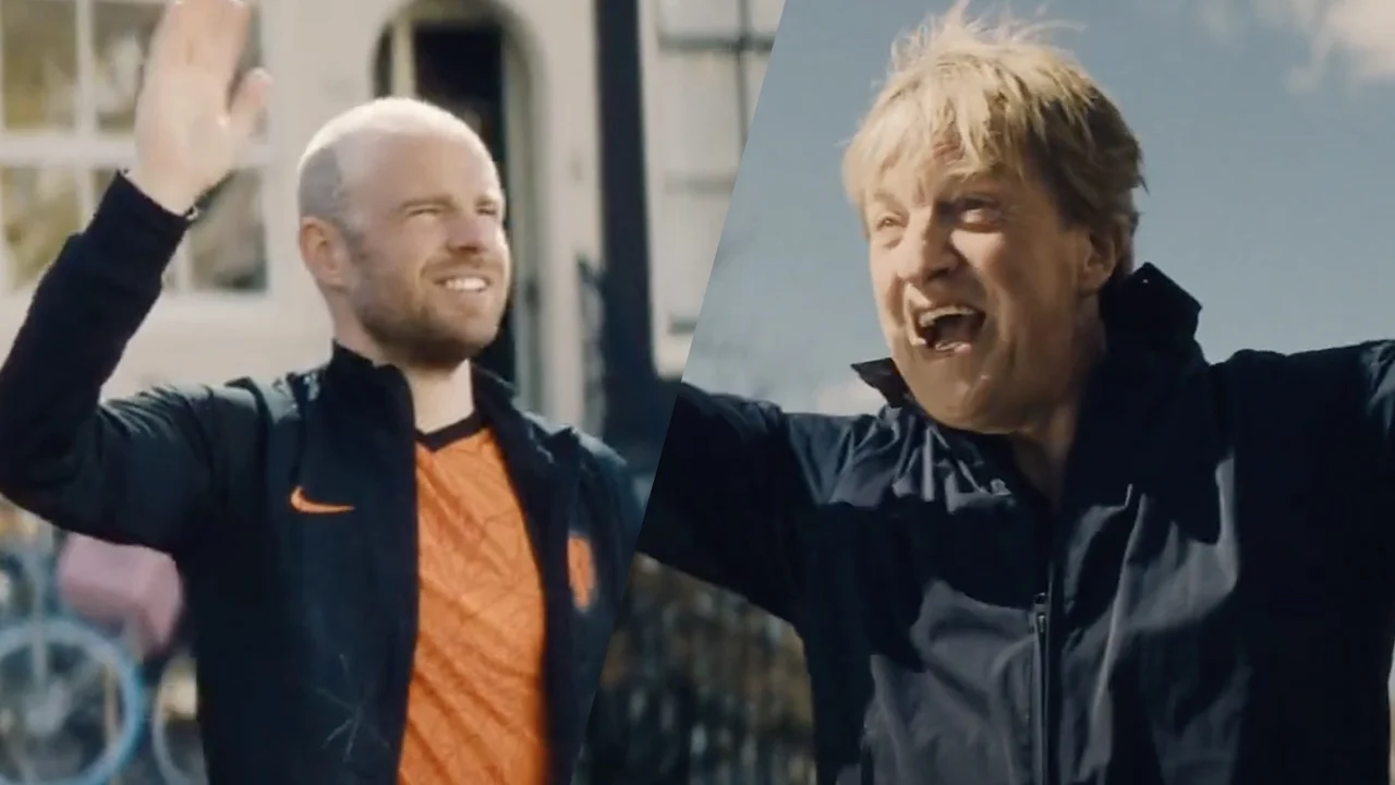 ZIEN: Wim Kieft laat Dumfries en Klaassen op bootje juichen in nieuwe reclame Staatsloterij 