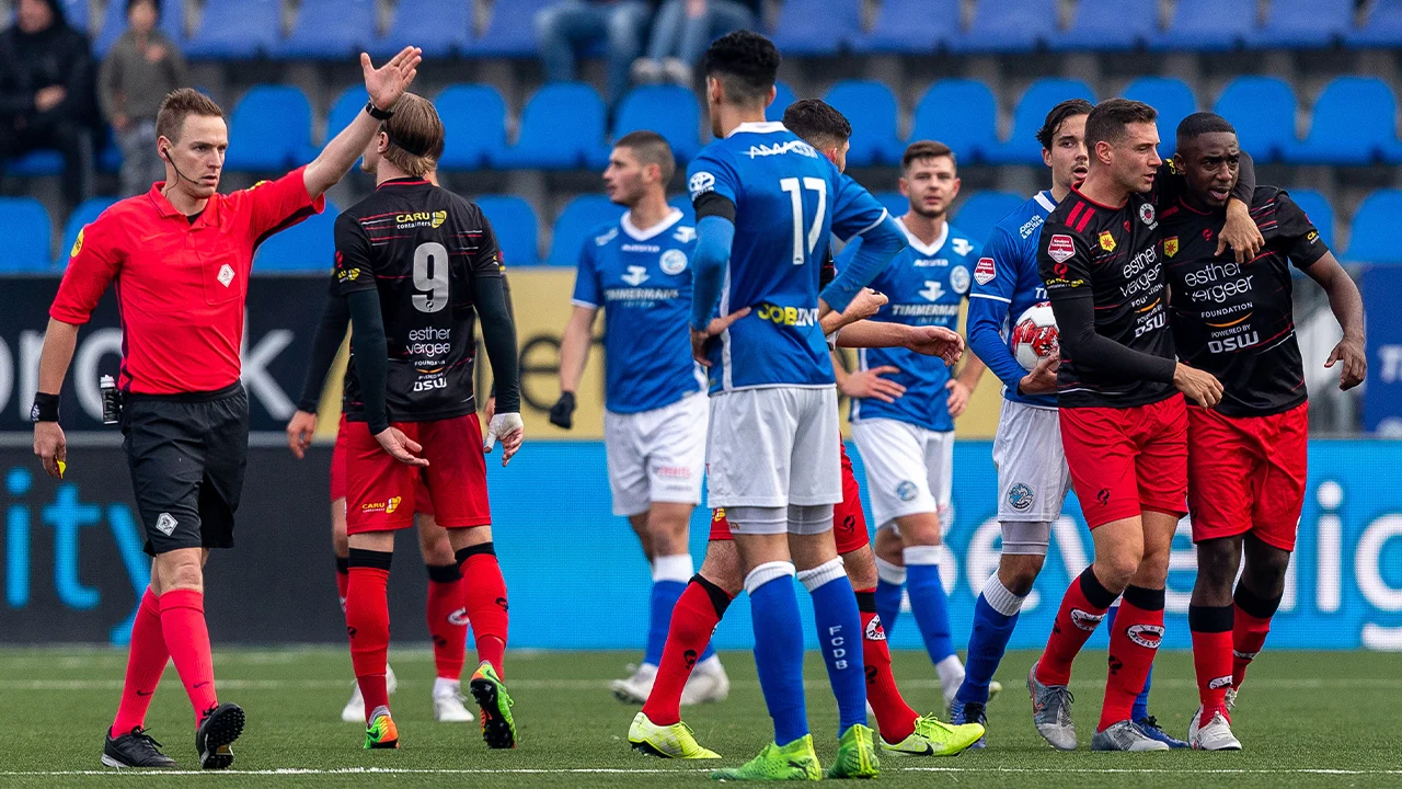Arbiter over racisme bij FC Den Bosch: 'De pijn van Moreira raakte mij'