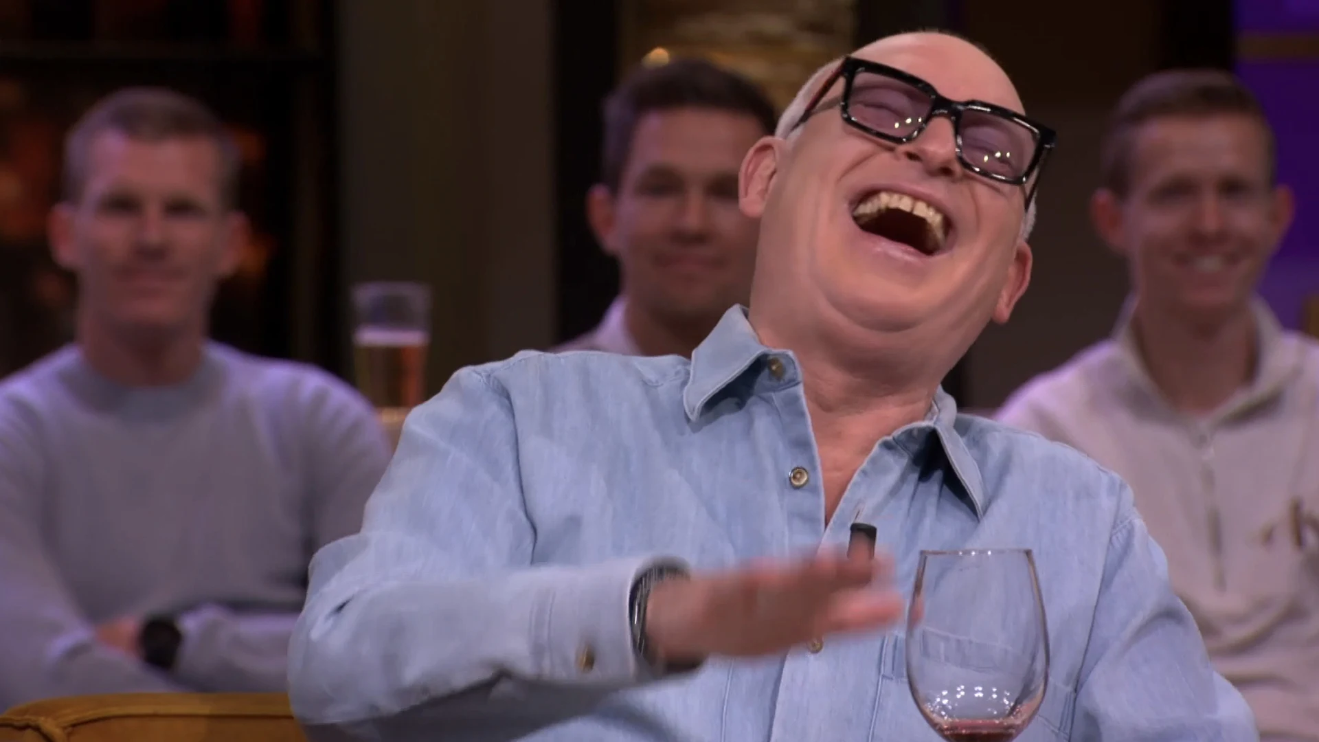 René schiet in lach om blunder bij team van Max Verstappen: 'Dat kan toch niet?!'