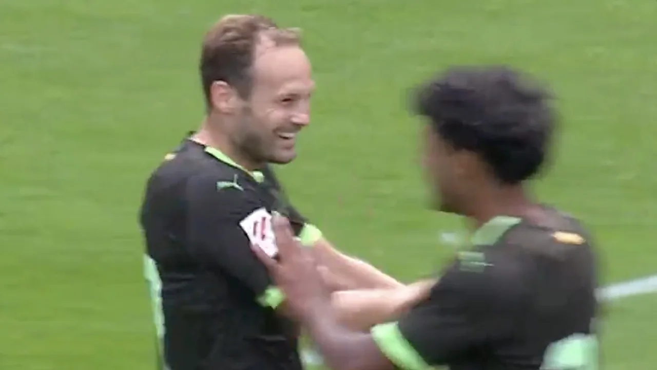Videogoal: Daley Blind maakt eerste doelpunt voor Girona na heerlijke hakbal
