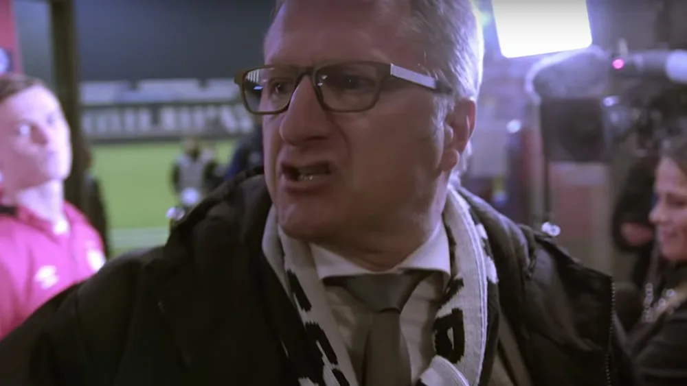 Amateurtrainer flipt de pan uit: 'KUT KEEPER, FLIKKER TOCH OP, GODVERDOMME!'