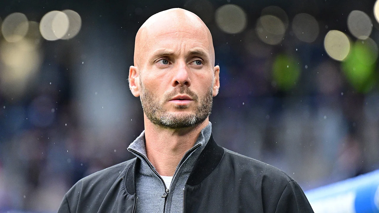 Paul Simonis per direct ontslagen bij VfL Wolfsburg