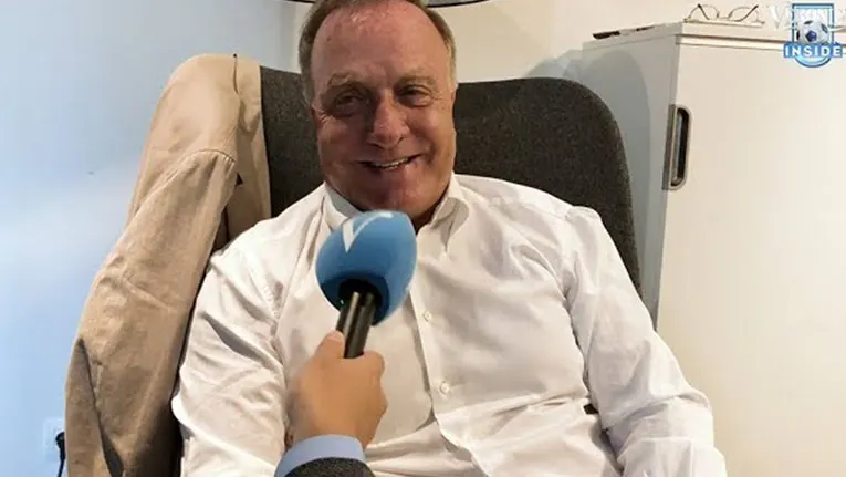 Is Dick een moderne trainer? 