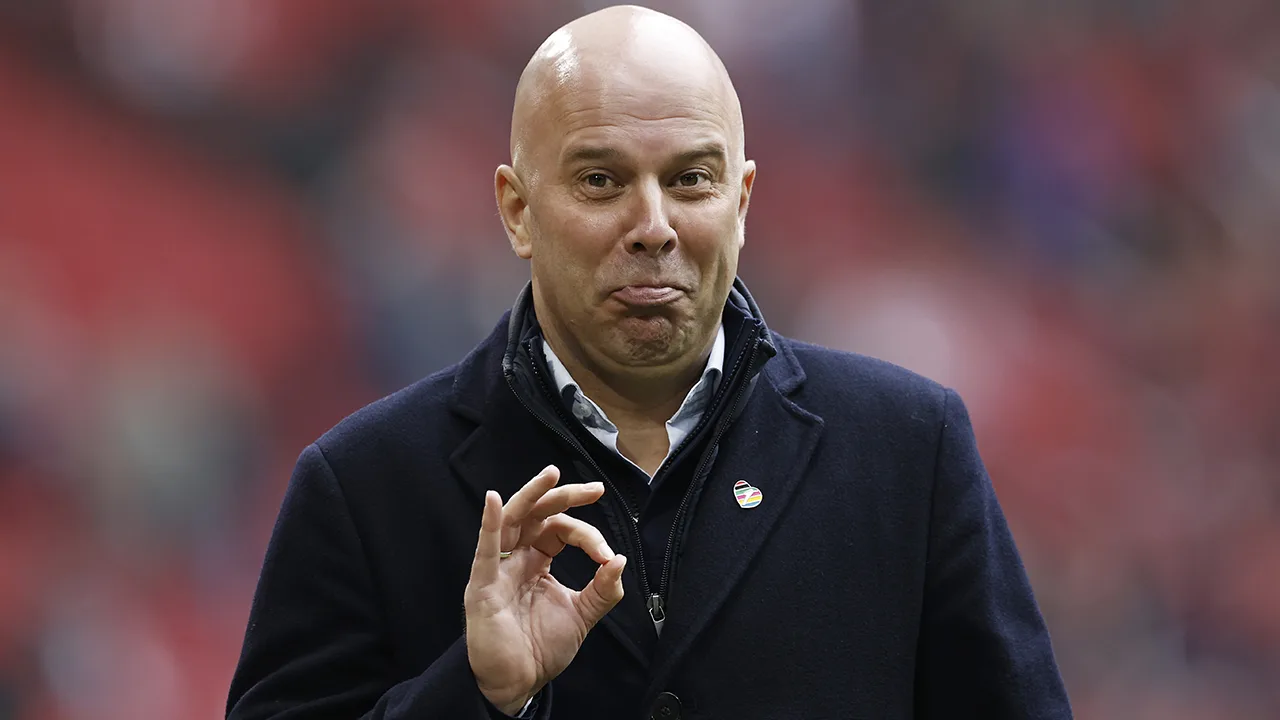 'Arne Slot gaat niet weg bij Feyenoord'