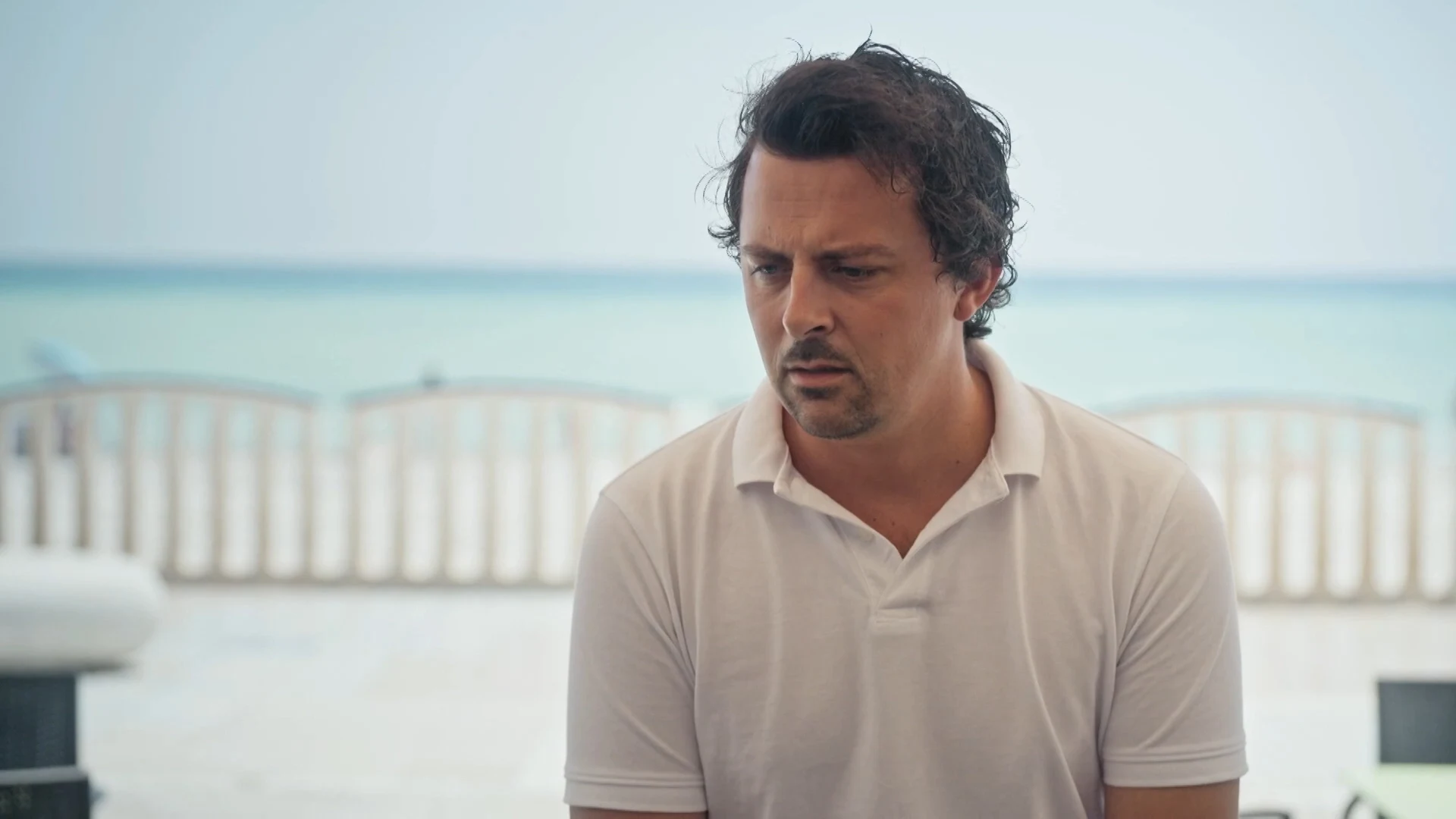 Mike is klaar met moeder Monique: "Waar zijn we mee bezig!"