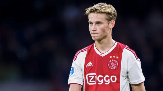 De Jong met Ajax mee naar München