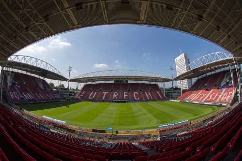 Dak stadion FC Utrecht ook onderzocht