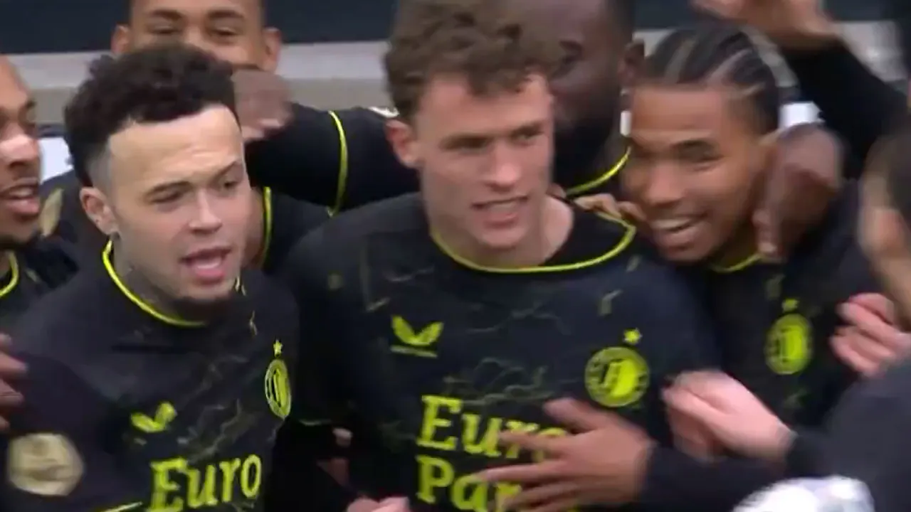 Videogoal: Wieffer zet Feyenoord razendsnel op voorsprong tegen AZ