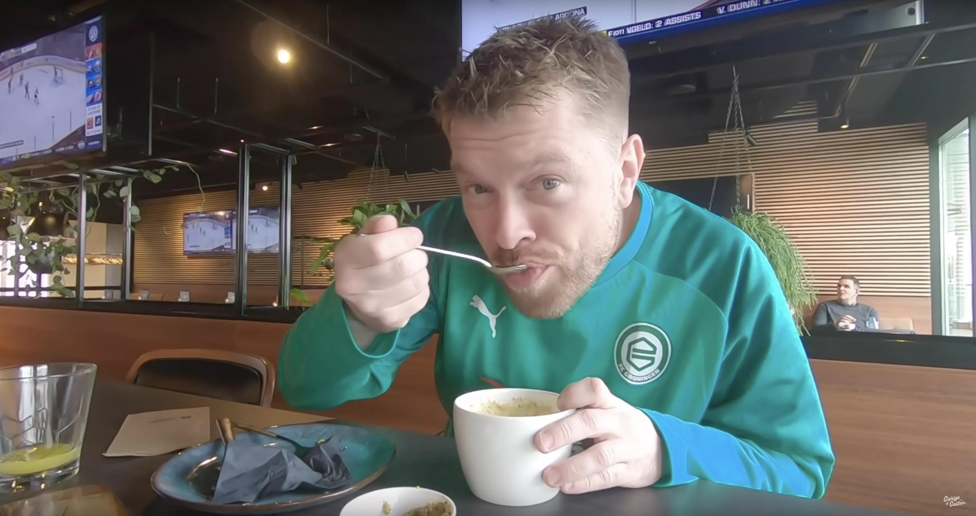 CLASSIC: Gierige Gasten breken in bij FC Groningen opzoek naar gratis lunch