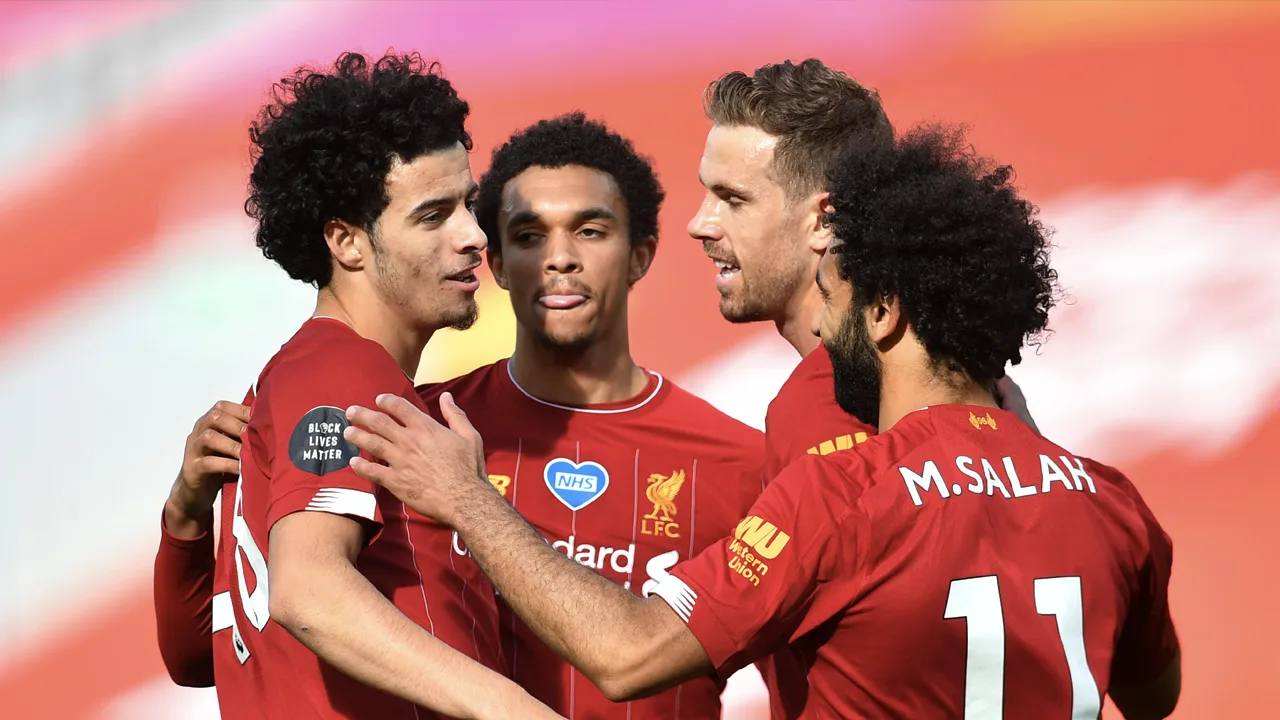 Liverpool met moeite langs Aston Villa