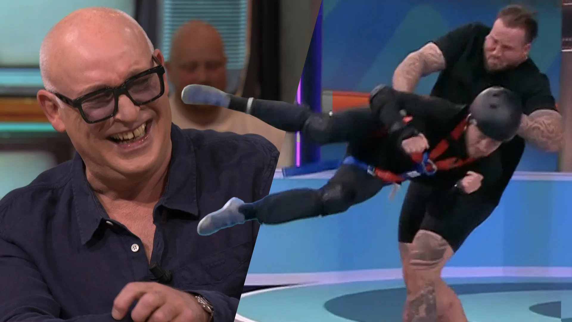 René giert bij zien van recordpoging manwerpen: 'Kijk nou wat hij doet!'