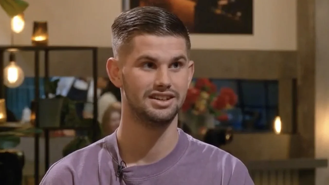 Man herkent bekende single in First Dates Valentijn Special: 'Je zit op OnlyFans, toch?'