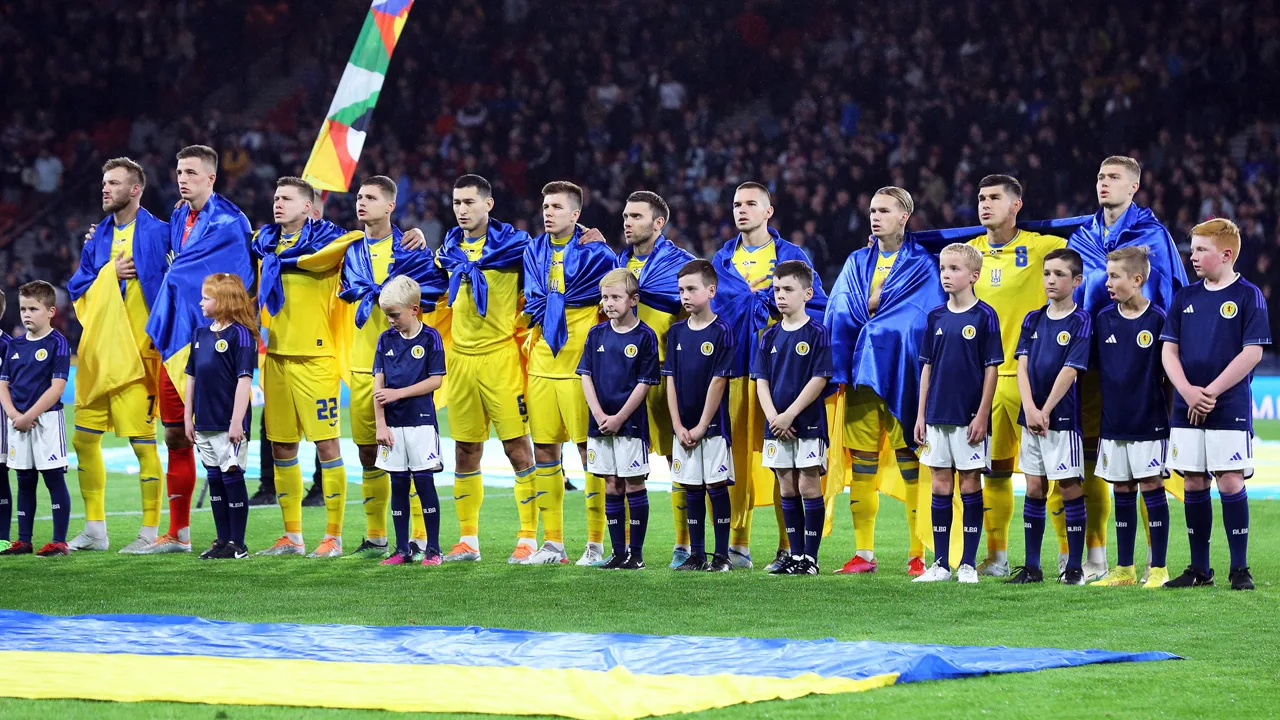 'Iran moet op het WK in Qatar vervangen worden door Oekraïne’