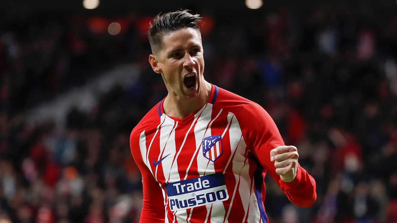 Fernando Torres verrast en kondigt comeback aan