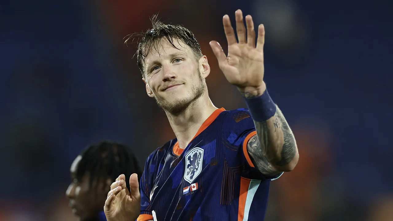 ‘Ajax wil Weghorst voor een prikkie naar Amsterdam halen'
