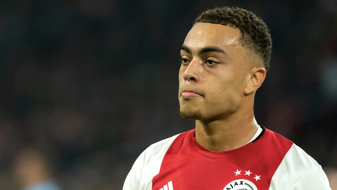 'Koeman wil Dest naar Barcelona halen'